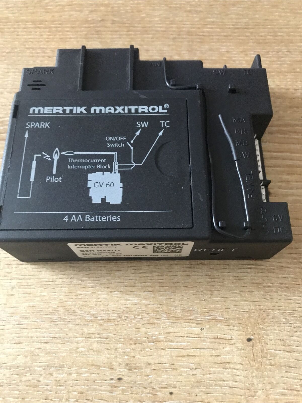 G6R R4AUT Receiver battery controller box Mertik Maxitrol